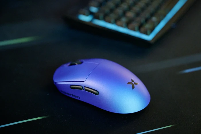Xperion XP ONE Wireless E-Sport Gaming Mouse, blau, USB/Bluetooth