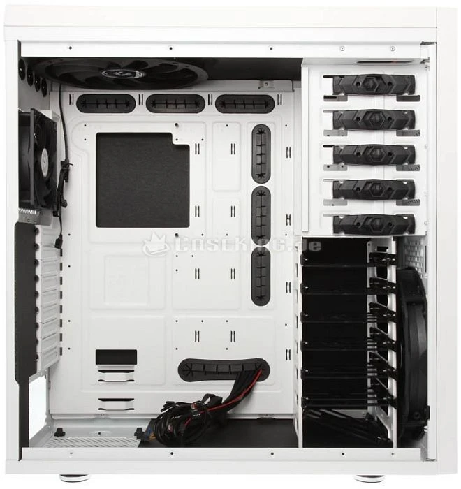 BitFenix Shinobi XL weiß, schallgedämmt