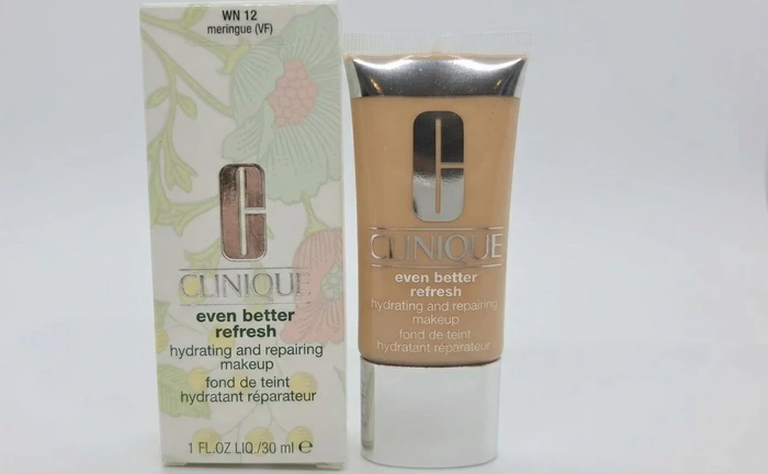 Clinique Even Better Refresh Hydrating and Repairing Makeup Foundation