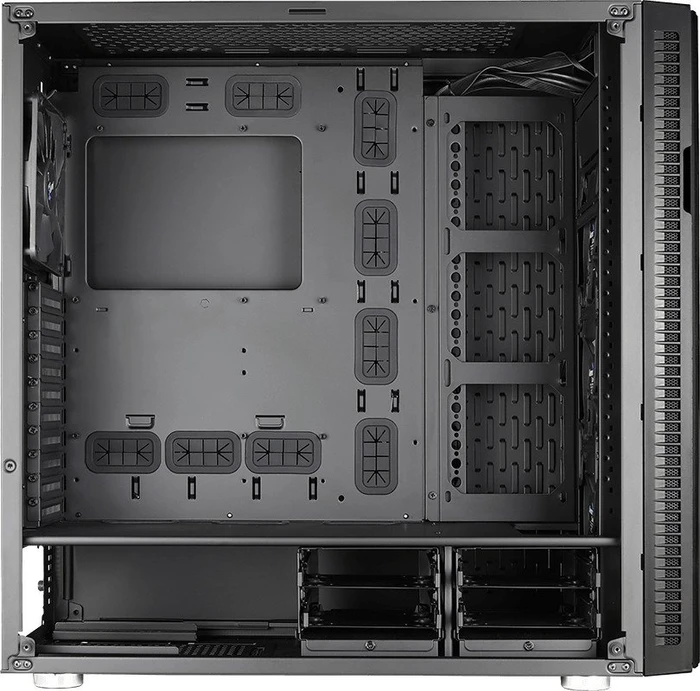 AeroCool Quartz Pro RGB, Glasfenster
