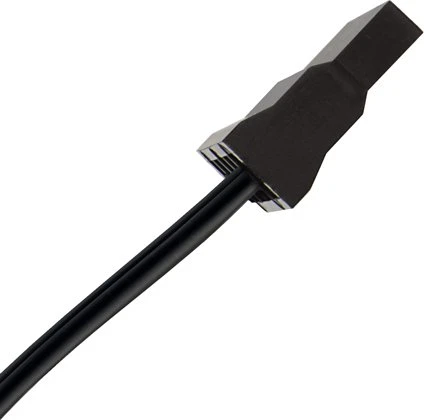 SilverStone CP06-L, SATA Adapter Kabel, 1 auf 3 SATA Stecker (Super Flexibel), 2x 2200µF Kondensatoren