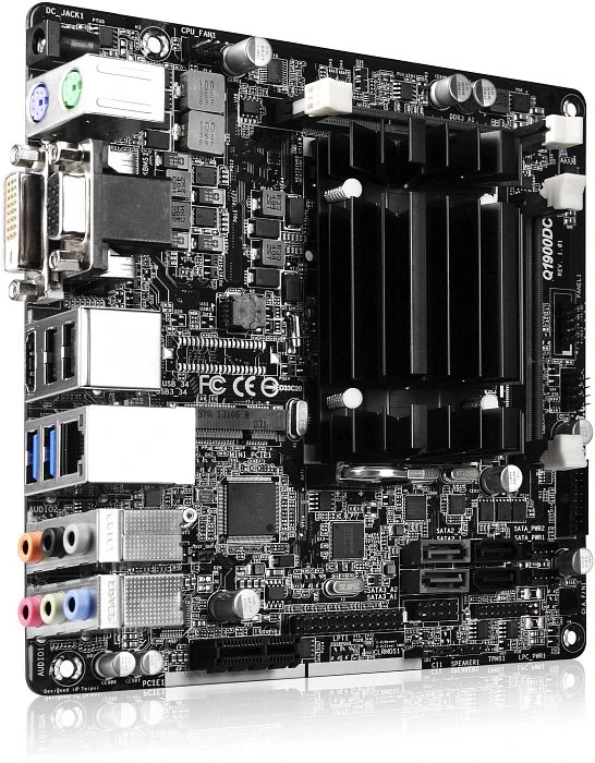 ASRock Q1900DC-ITX