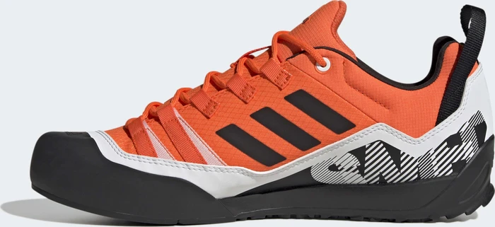 adidas Terrex Swift Solo impact orange/core black/crystal white