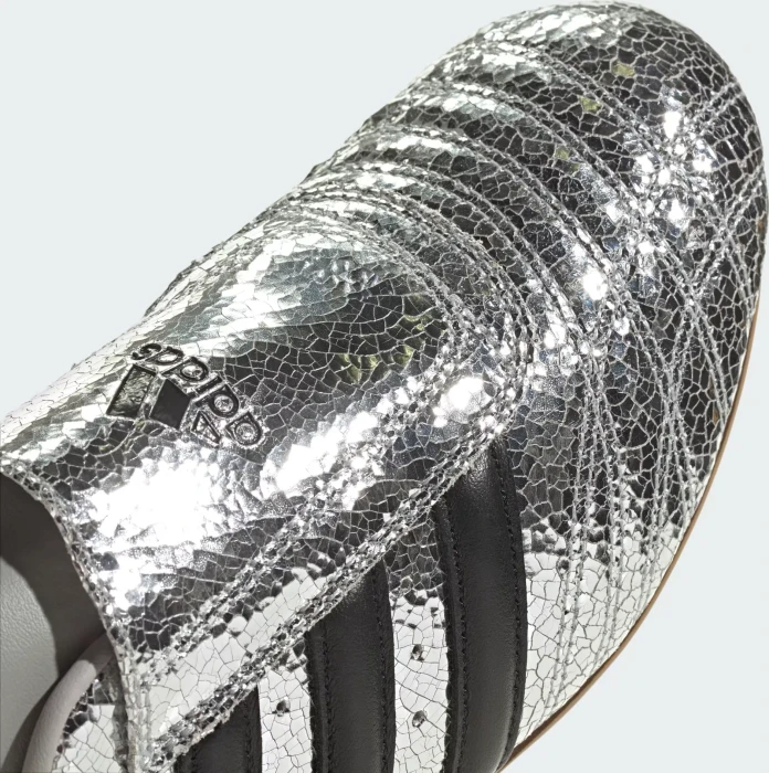 adidas Originals Taekwondo silver metallic/core black/gum