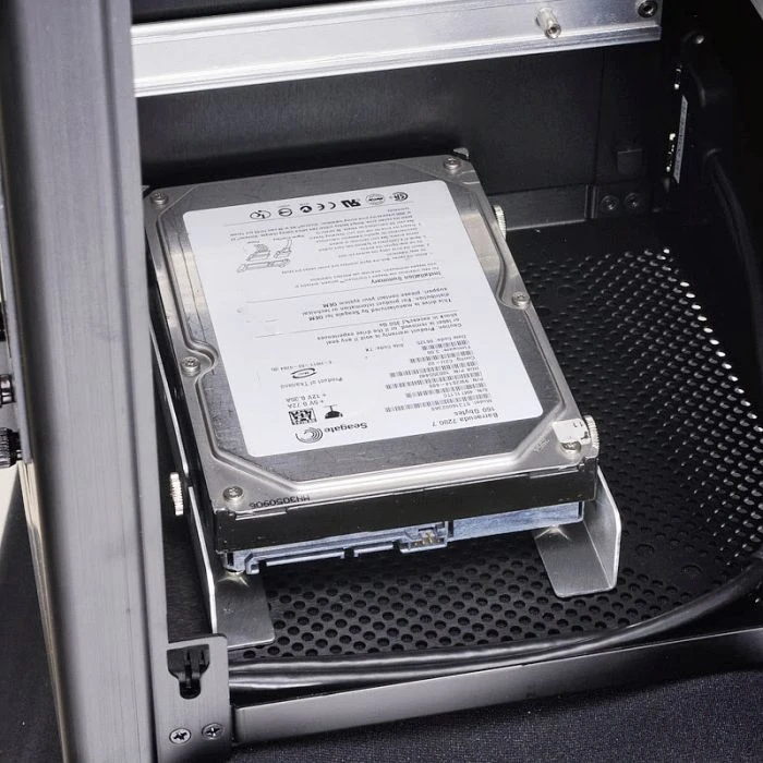 Lian Li PC-Q29B schwarz, Mini-ITX