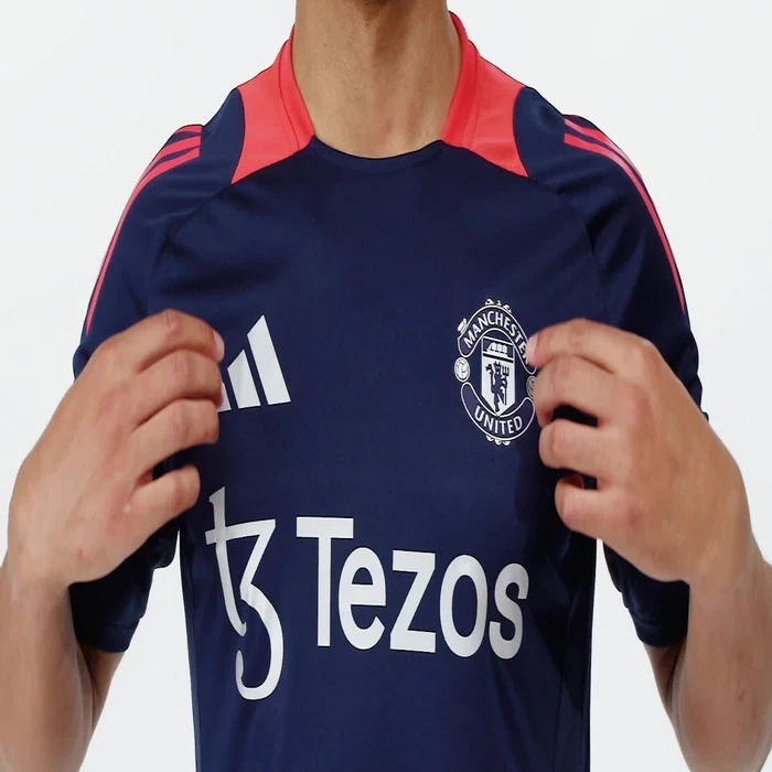 adidas Manchester United Tiro 24 Trainingstrikot night indigo/bright red (Herren)