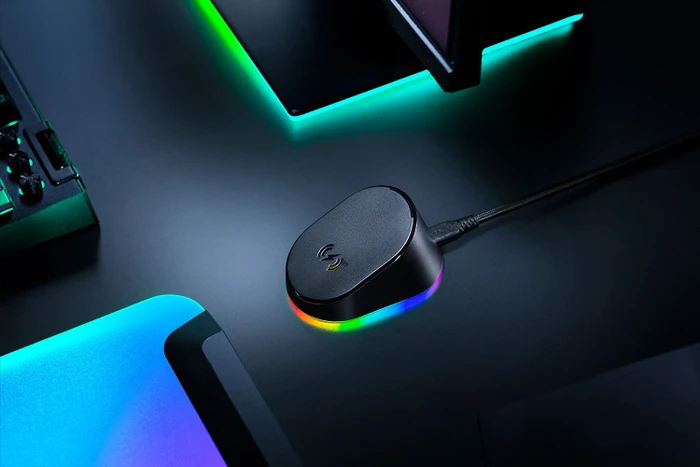 Razer Mouse Dock V2 Pro + Wireless Charging Puck V2, Maus-Ladestation, schwarz