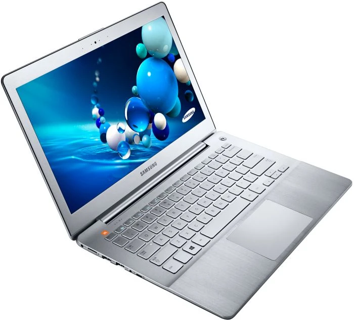 Samsung ATIV Book 7 - 730U3E, silber, Core i5-3337U, 4GB RAM, 128GB SSD, Radeon HD 8570M, DE