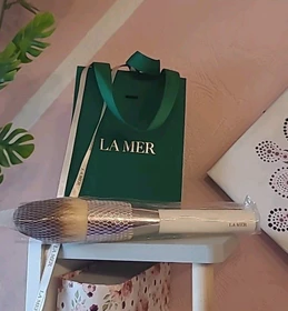 La Mer The Foundation Brush
