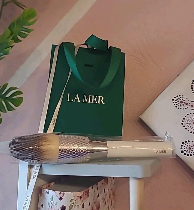 La Mer The Foundation Brush