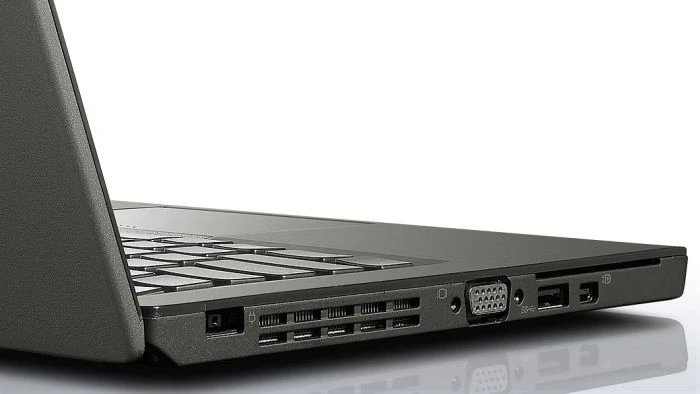 Lenovo ThinkPad X240, Core i3-4010U, 4GB RAM, 500GB HDD, DE