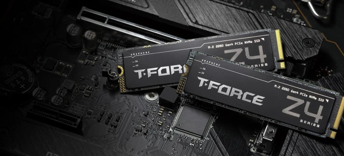 TeamGroup T-Force Cardea Z44A5 512GB, M.2 2280 / M-Key / PCIe 4.0 x4, Kühlkörper