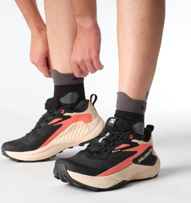 Salomon Genesis GTX black/tender peach/fusion coral (Damen)
