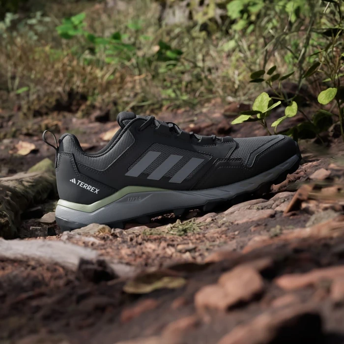 adidas Tracerocker 2.0 core black/grey three/tent green (Herren)