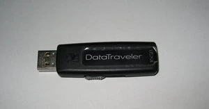 Kingston DataTraveler 100 16GB schwarz, USB-A, USB 2.0