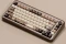 Akko MU02, Walnussholz - Mountain Seclusion, LEDs RGB, Rosewood linear, USB/Bluetooth, DE Vorschaubild