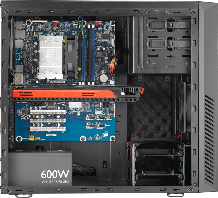 Cooler Master Silencio 550, schwarz matt, schallgedämmt