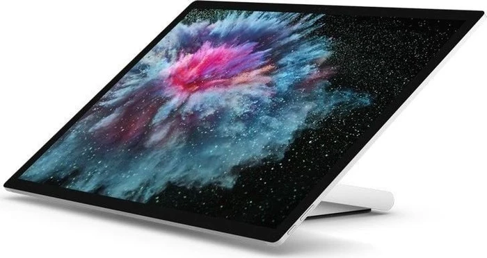 Microsoft Surface Studio 2, Core i7-7820HQ, 16GB RAM, 2TB SSD, GeForce GTX 1060