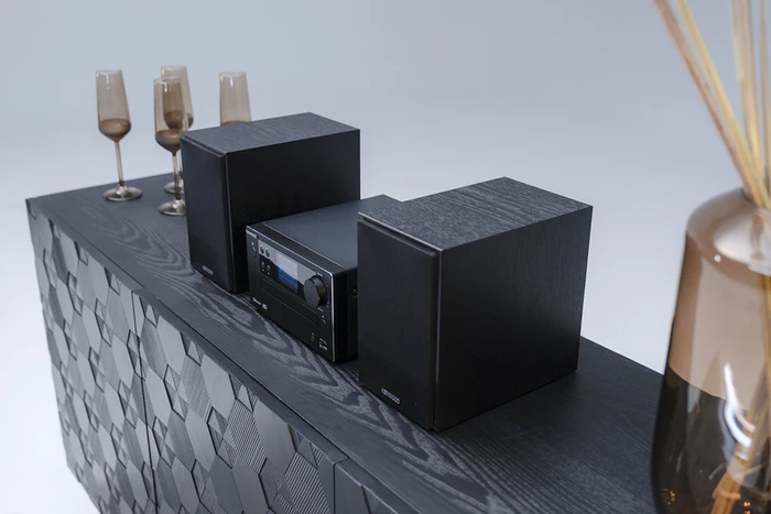 Kenwood M-725DAB schwarz
