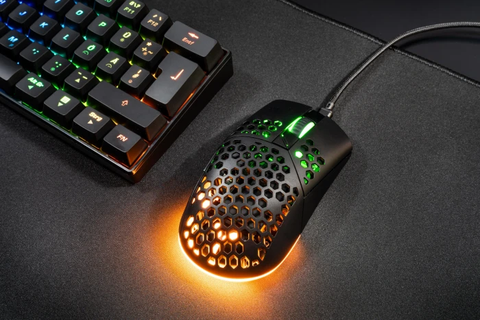 ISY IGM-5000-BK Ultralight Wireless RGB Gaming Maus schwarz, USB