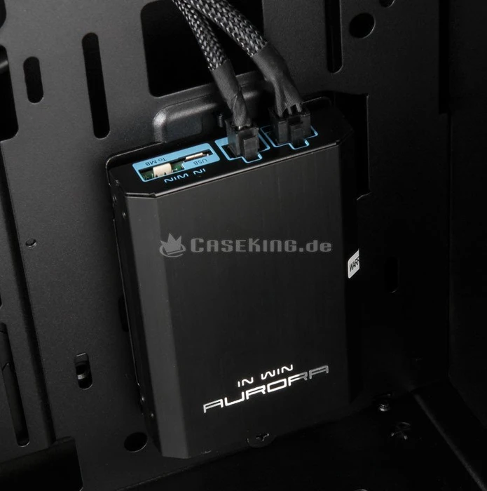 In Win 303 Aurora Edition schwarz, Glasfenster