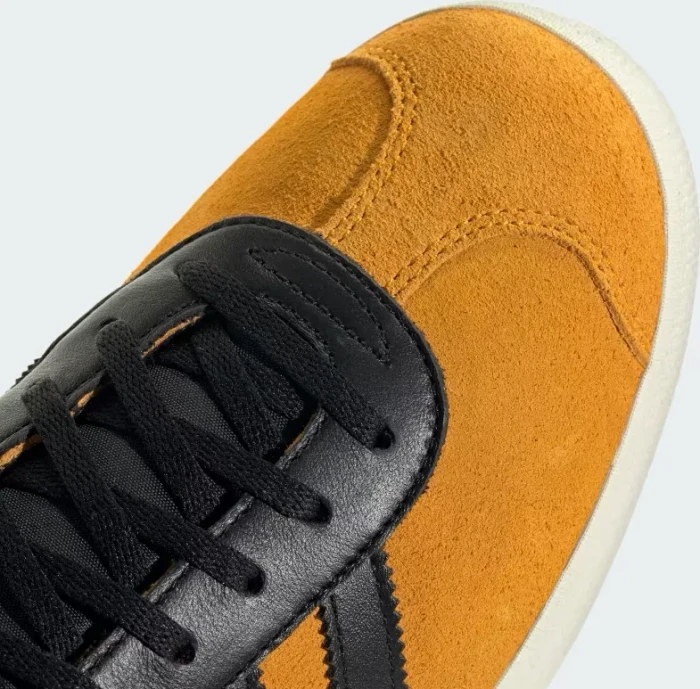 adidas Gazelle team colleg gold 2/core black/cream white