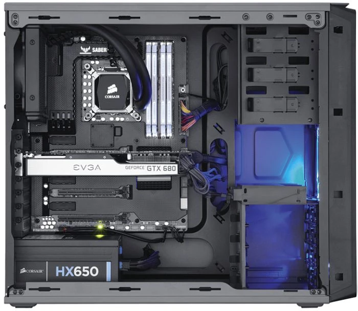 Corsair Graphite Series 230T grau, Acrylfenster