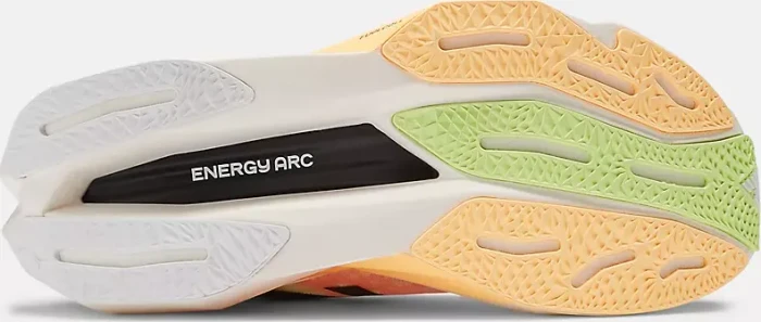 New Balance FuelCell SuperComp Elite v4 white/bleached lime glo/hot mango (Damen)