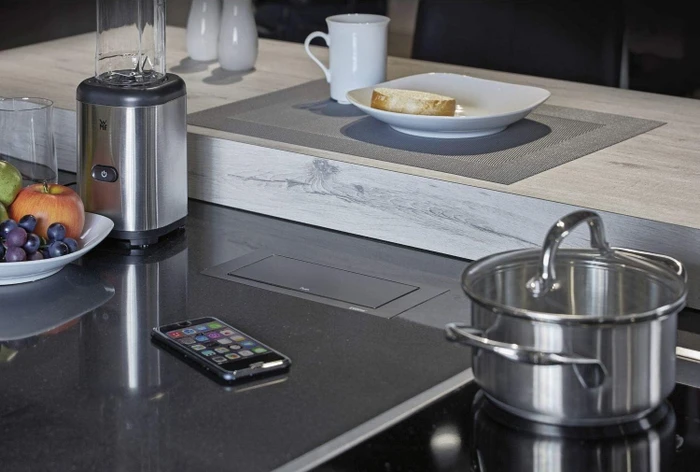 Schulte EVOLine BackFlip Cuisine, 2-fach, 1x USB-A, 2.5m, schwarz