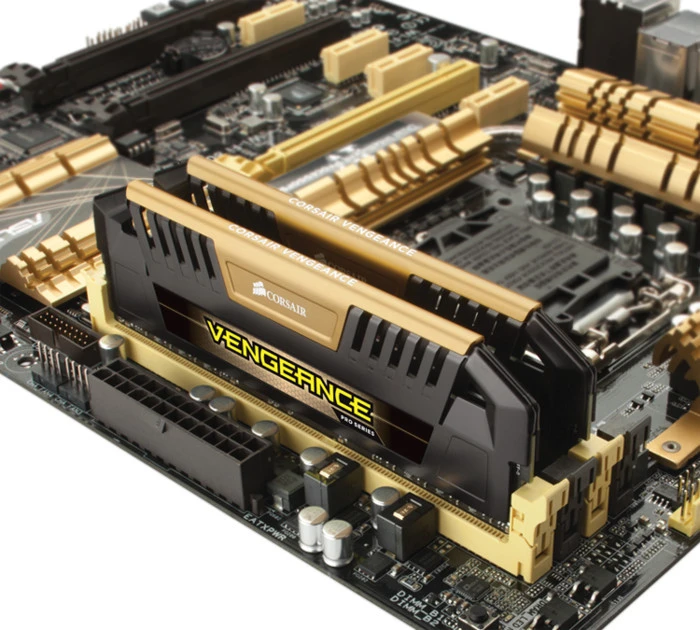 Corsair Vengeance Pro gold UDIMM 8GB Kit, DDR3-1600, CL9-9-9-24