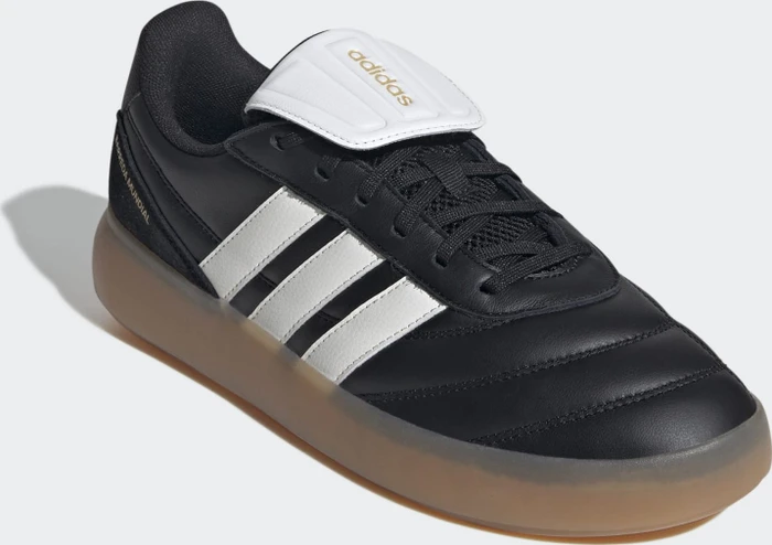 adidas Barreda Mundial core black/core white/gum