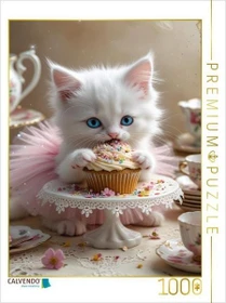Calvendo Süße Babykatze im Tutu nascht einen Cupcake