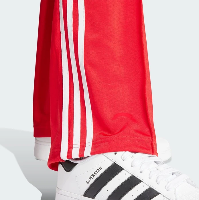 adidas Firebird Loose Trainingshose lang better scarlet (Damen)