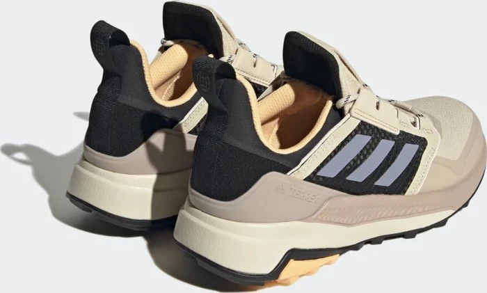 adidas Terrex Trailmaker sand strata/silver violet/acid orange (Damen)