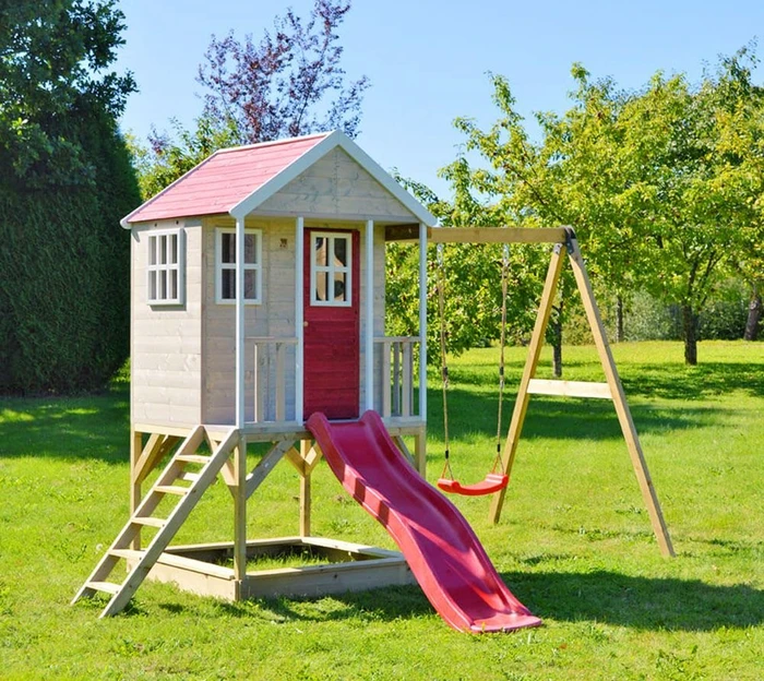 Wendi Toys Spielhaus Alpaka mit Schaukel und Rutsche