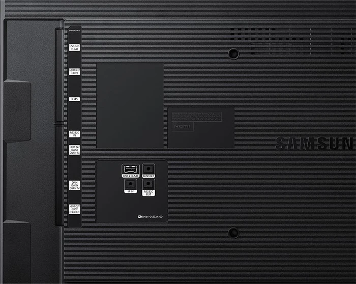 Samsung QM32R-B, 31.5"