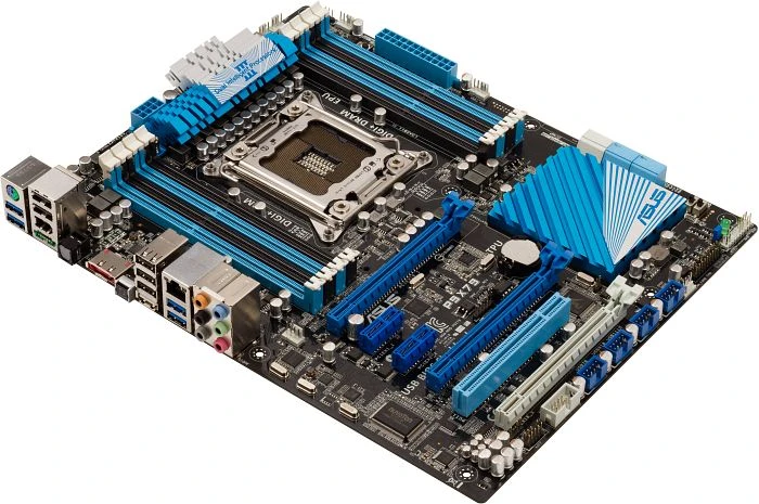 ASUS P9X79 (Intel 2011-0)