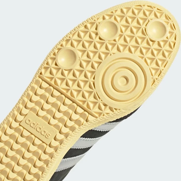 adidas Samba OG core black/matte silver/almost yellow