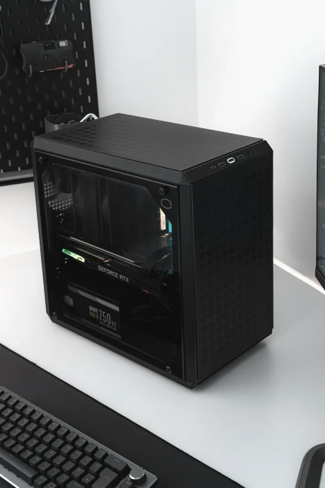 Cooler Master MasterBox Q300L V2, Glasfenster