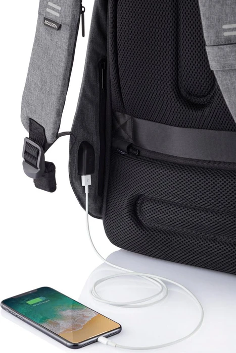XD Design 17" Bobby Hero XL Rucksack, grau