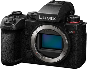 Panasonic Lumix DC-S5II mit Objektiv Fremdhersteller