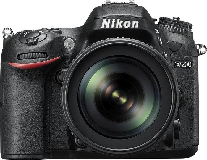 Nikon D7200 mit Objektiv AF-S DX 18-105mm 3.5-5.6 G ED VR