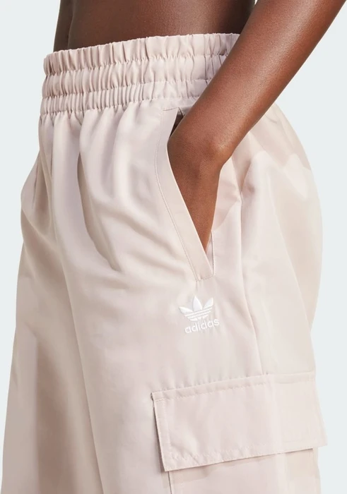 adidas Originals Adicolor Cargo Trainingshose lang wonder taupe (Damen)