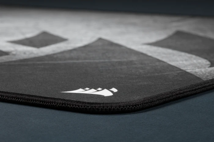 Corsair MM350 PRO Premium Spill-Proof Cloth Gaming Mouse Pad - Extended XL, schwarz/grau