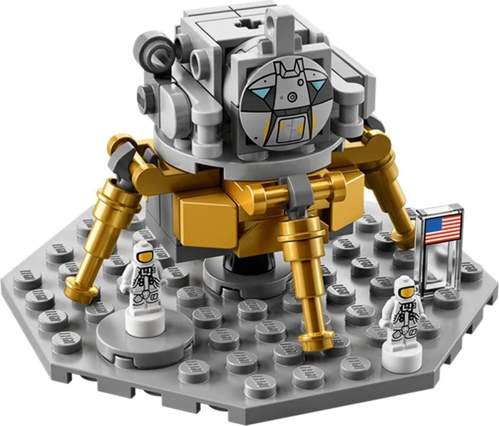 LEGO Ideas - NASA Apollo Saturn V