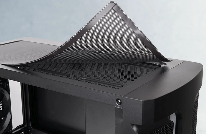 Thermaltake H590 TG ARGB, schwarz, Glasfenster