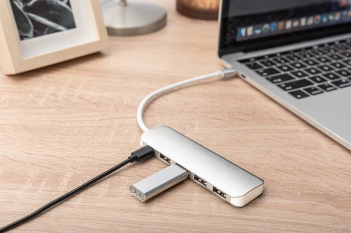 Digitus USB-Hub, 4x USB-A 3.0, USB-C 3.0 [Stecker]