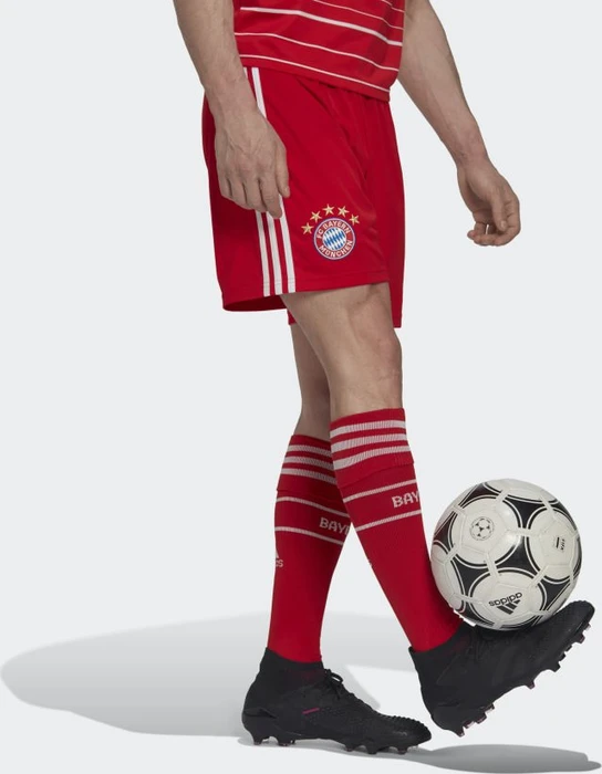 adidas FC Bayern München 2022/2023 Heimshorts (Herren)