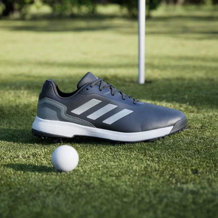 adidas Traxion Response core black/iron metallic/silver metallic (Herren)