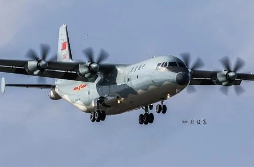 HobbyBoss Chinese Y-9